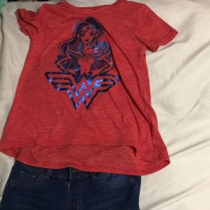 1. Wonder women tee. 1 pair of blue jeans